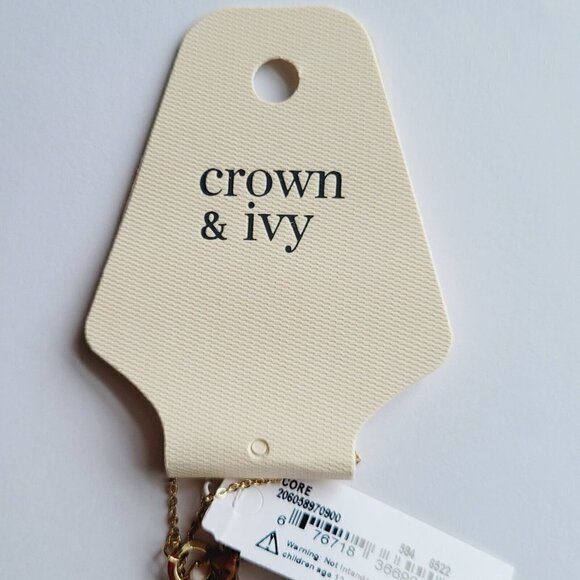 Crown & Ivy Monogram Initial Letter "P" Necklace 18" Gold Tone NEW ON CARD - Picture 5 of 5
